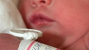 Thomas Puskailer sa stal TROJNÁSOBNÝM otcom