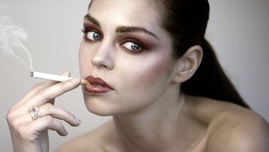 Rusi chcú ženám zakázať fajčenie, chránia zdravie ich detí