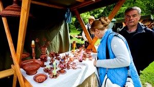 Vo farmárskom štýle. Domáce sa volá bio a gazda je farmár