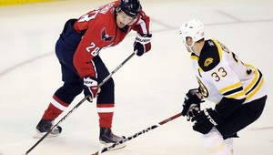 Chára tlačí Boston do play off aj bodom s Capitals, v prípade vypadnutia príde na MS