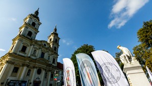 Svätá stolica súhlasila s dočasným zrušením sviatku Sedembolestnej Panny Márie