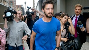 Znásilnila ma žena, priznal herec Shia LaBeouf (28)