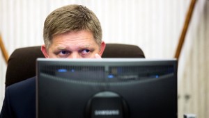 Fico tají, či chce byť prezidentom, rozhodnutie odkladá