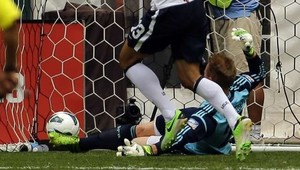 Zlyhanie Ter Stegena. Američania senzačne zdolali Nemcov