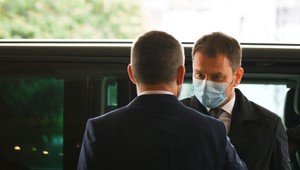 PRIESKUM v čase koronakrízy. Dôverujú ľudia viac Matovičovi alebo Pellegrinimu?