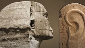 Za ušami starovekých egyptských sôch našli tajné komnaty