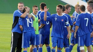 Poltucet Slovákov domácim Lotyšom! Dvadsaťjednotka kraľuje skupine