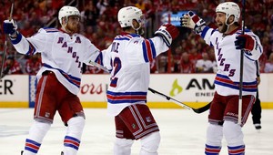 Rangers si vynútili siedmy zápas, Anaheim postúpil