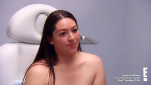 Chcela mať po dojčení opäť pekné prsia, rozhodla sa pre plastiku: Z výsledku budete zhrození!