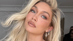 Aj tento malý detail na hlave vám vyčaruje nový účes: Vyskúšajte ho už dnes!