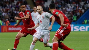 Iniestovi pripravujú sochu. Prečo však je úplne nahá?