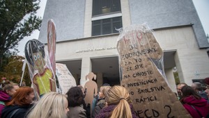 Učitelia končia so štrajkom