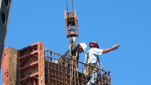 Stavebníctvo sa dostalo do plusových čísel. Výstavba v oblasti bytov ale vysoký dopyt neuspokojí