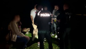Párty stredoškolákov sa skončila drámou: Jeden z jej účastníkov vytiahol nôž