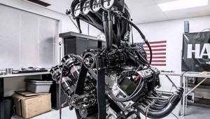 To sú prdy! Takto vyzerá v akcii V8 s výkonom 11 000 koní