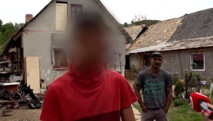 Mladík zdevastoval cintorín a pobúril tisíce ľudí. Takýto trest mu hrozí v prípade dokázania viny