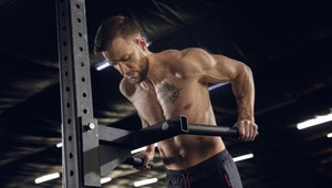 Naberajte svalstvo aj počas spánku: Zistite, ako na to!