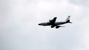 Ruská stíhačka ohrozila americké lietadlo agresívnym manévrom