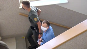 Muž, ktorý svoju bývalú manželku oblial kyselinou, sa pred súdom priznal. Psychiatrička mu nariadila liečenie, za čo sa odvolal