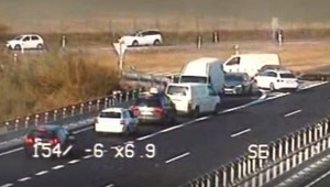 VIDEO: Desiatky šoférov na diaľnici hazardovali so životom