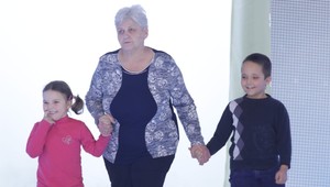 Prababka Blanka je sama na dve deti a veľký dom: Neuveríte, v akých podmienkach žije!