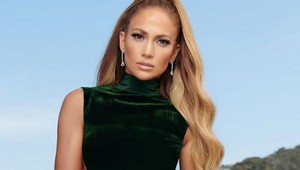 Odvážny model odhalil takmer všetko. Pred päťdesiatkou vyzerá JLo ako bohyňa