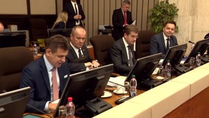 Veteráni, rozvojová pomoc a sex. Vláda má za sebou pestrý deň