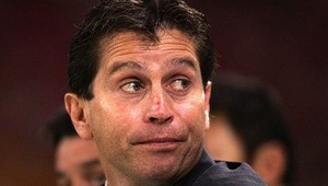 Trénera Farinu klub vyhodil pre alkoholové excesy