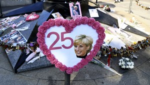 Milovaná i nenávidená. Uplynulo 25 rokov od tragickej smrti princeznej Diany