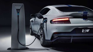 Aj Aston Martin bude elektrický: Model Rapide E bude výkonná prémiovka
