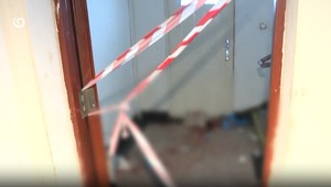 Muž, ktorého pobodala sfetovaná partnerka, odmietol hospitalizáciu a vrátil sa do ubytovne