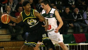 Pezinok po tesnej výhre nad bratislavským Interom prvým semifinalistom