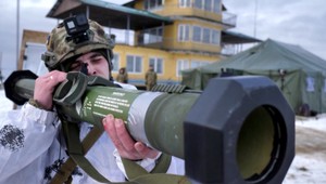Ukrajinci varujú Rusko, strieľajú z amerických raketometov