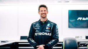 Grosjean po hrozivej nehode opäť zasadne do monopostu F1. Šancu mu dá Mercedes