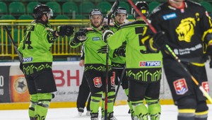 Obe semifinále rozhodovali predĺženia. Pohár pozná finalistov