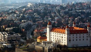 Milióny od vlády pre Bratislavu a odpustenie návratnej finančnej pomoci