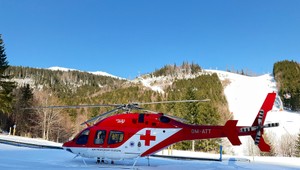 Leteckí záchranári pomáhali lyžiarovi pod Chopkom, zachrániť sa ho nepodarilo