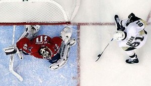 Pittsburgh vo finále Východu, Šatan dvakrát asistoval