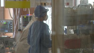 Slovensko má druhú najvyššiu úmrtnosť na ochorenie Covid-19 na svete