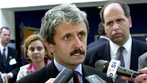 Kauza Gorila Mikuláša Dzurindu v politike diskvalifikuje, tvrdí komentátor Arpád Soltész