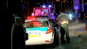 Nákladiaku sa odtrhol príves, zdemoloval zastávku