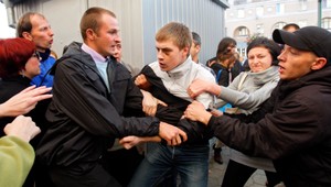 Takto brutálne zatýka posledný európsky diktátor Lukašenko