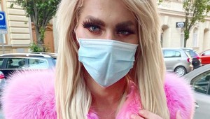 Mladý Čech sa v Bratislave mení na BÁBIKU: To, čo skrýva pod rúškom, ste ešte nikdy nevideli!