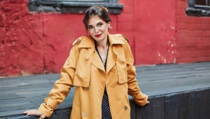 Jednoducho a štýlovo: ako nosiť dámsky trenčkot