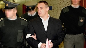 Kukláči zasahovali u Róberta Okoličányho a jeho komplica