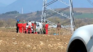 Muž spadol zo stožiara vysokého napätia, bol na mieste mŕtvy