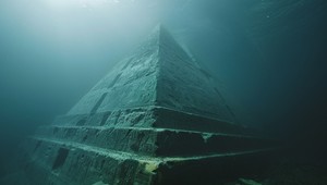 Na dne oceánu našli pyramídu: Potápač vydal šokujúce svedectvo