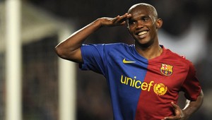 Hon pokračuje. Eto´o najnovším terčom španielskych daniarov