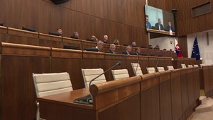 Štyri týždne rokovania nemusia stačiť. Parlament čaká takmer 300 bodov