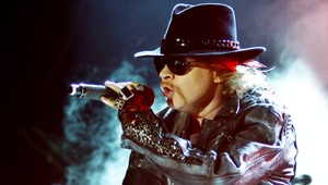 Axl Rose z Guns N' Roses mení šat! Na turné vyráža s AC/DC